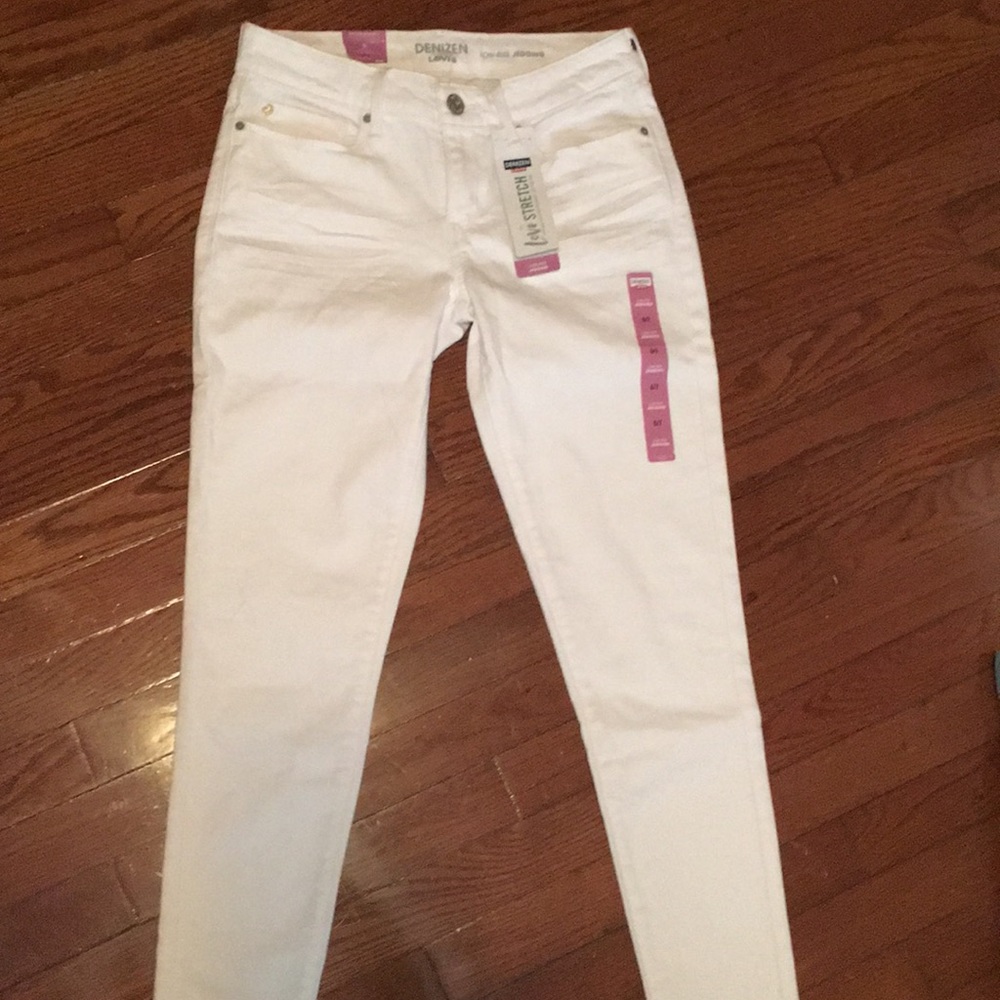 Levi’s low rise jegging white